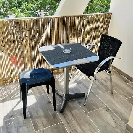 Rock Wood